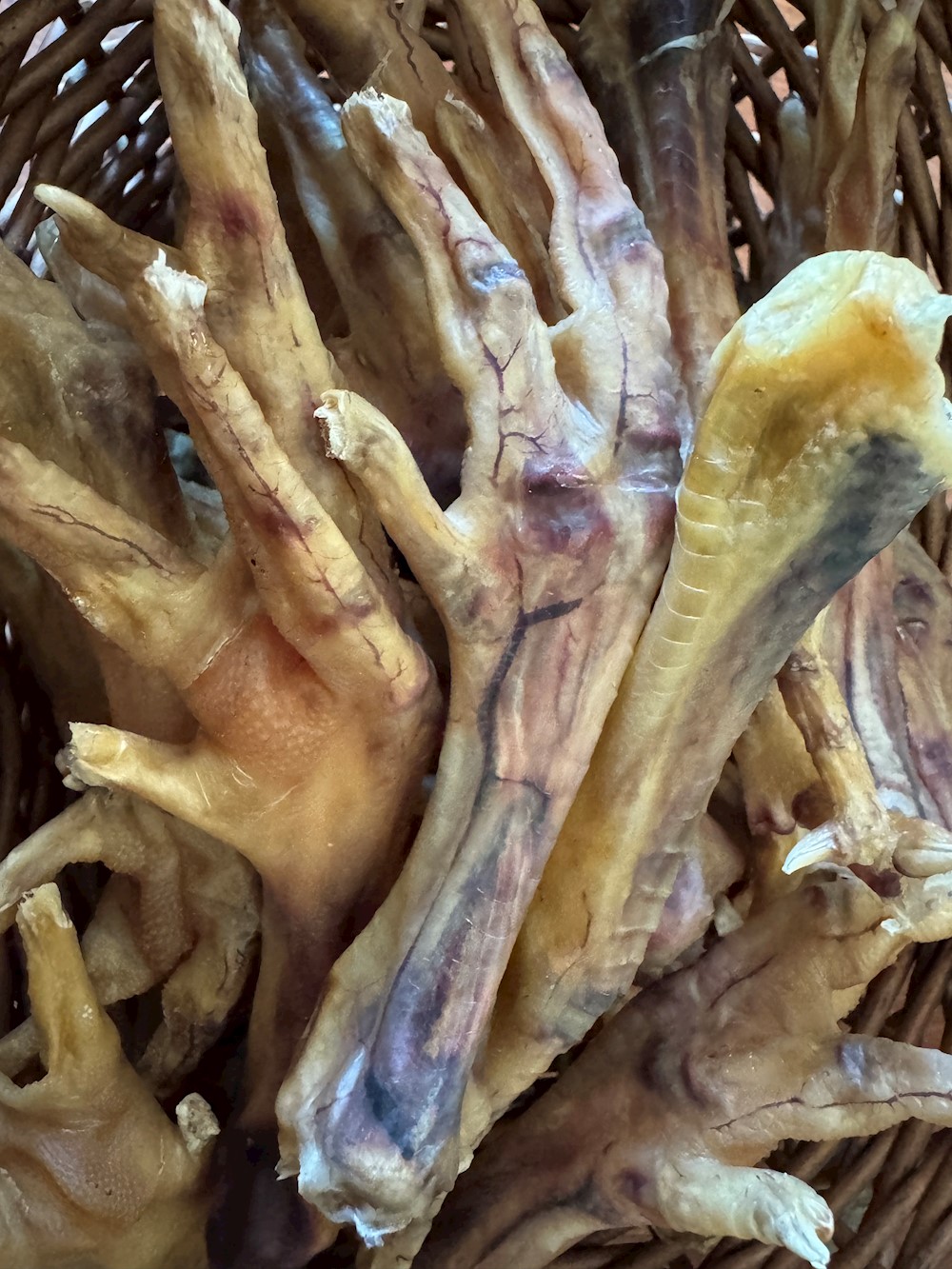 Dog treats! Dehrydrated NON GMO Chicken Feet LARGE