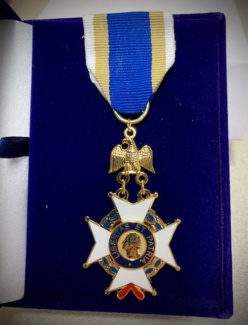 SAR Member's Badge THUMBNAIL