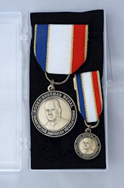 BRONZE ROGER SHERMAN MEDAL SET THUMBNAIL