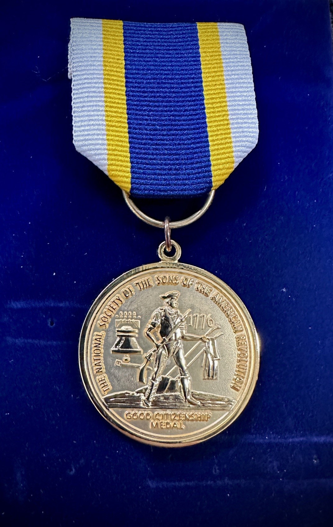 GOLD GOOD CITIZENSHIP MEDAL LARGE