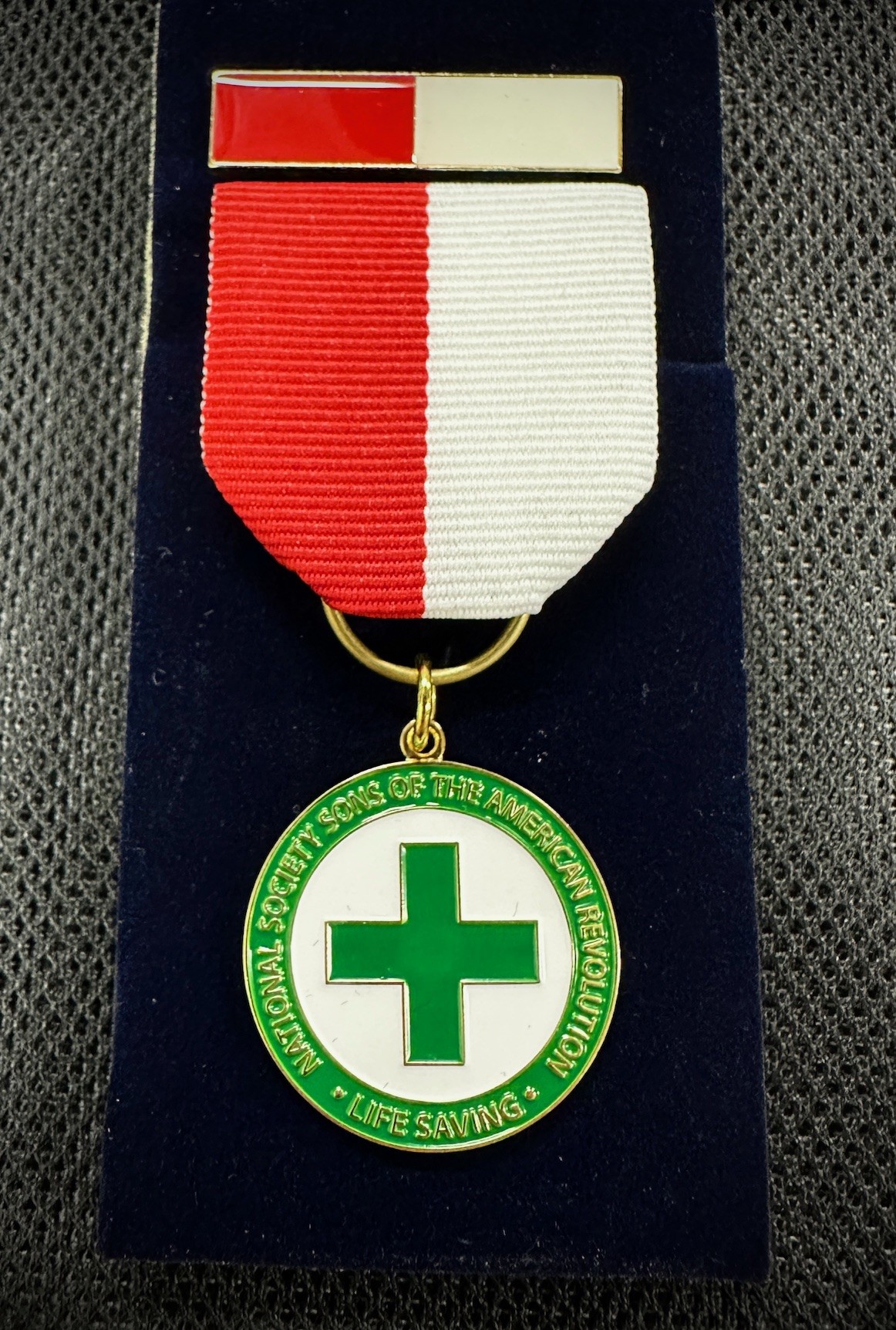 LIFE SAVING MEDAL & ENAMEL BAR THUMBNAIL