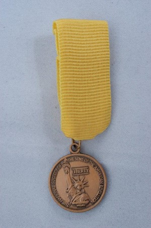 MINI LIBERTY MEDAL LARGE
