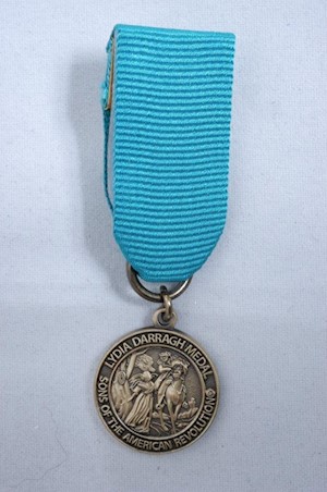 MINI LYDIA DARRAGH MEDAL LARGE