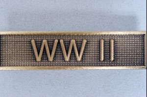 WAR SERVICE BAR - WWII LARGE