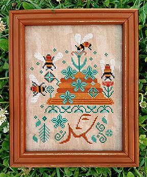 Carriage House Samplings - Bees In Her Bonnet MAIN