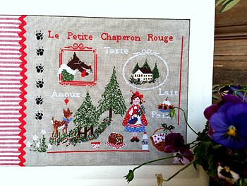 Lilli Violette - Petit Chaperon Rouge MAIN