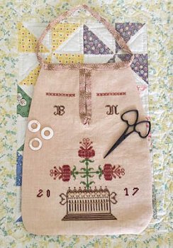 Lucy Beam - Stitching Pocket MAIN