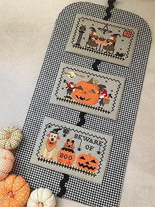 twin peak primitive cross stitch from the a very scary halloween mini ...