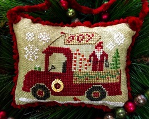 Homespun Elegance - Country Spirits Collection - Christmas Joy Truck MAIN