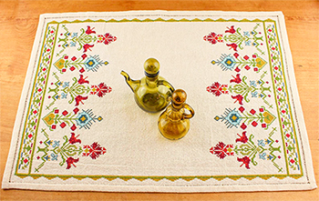 Avlea - Evanthia Table Runner MAIN