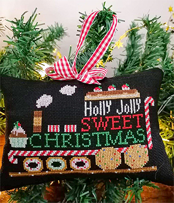Twin Peak Primitives - Holly Jolly Christmas Series - Train MAIN