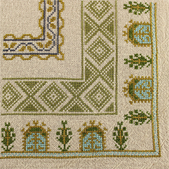 Avlea - Little Churches Border Trio MAIN