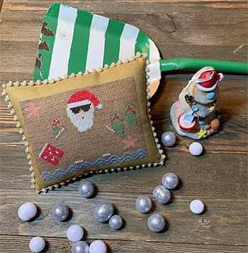 Needle Bling Designs - Beach Santa MAIN