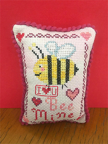 Darling & Whimsy Designs - Bee Mine MAIN
