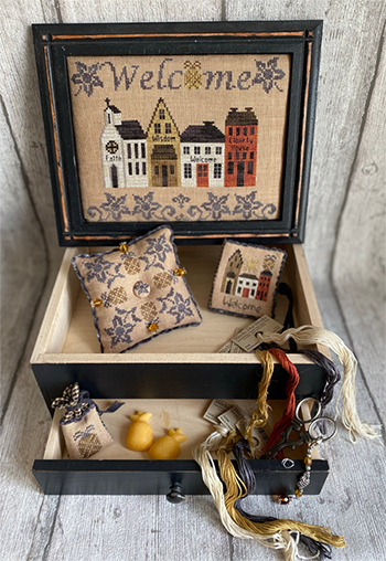 Mani Di Donna - The Welcome Street Sewing Box MAIN