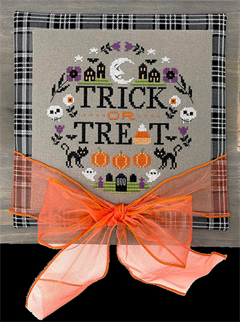 Tiny Modernist - Halloween Wreath MAIN