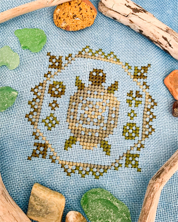 Darling & Whimsy Designs - Quirky Quaker Turtle MAIN