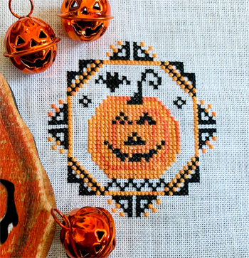 Darling & Whimsy Designs - Quirky Quaker Jack-O-Lantern MAIN