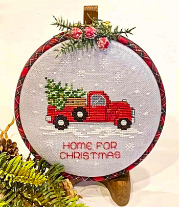 Sue Hillis Designs - Hoop De Doo - Home For Christmas MAIN