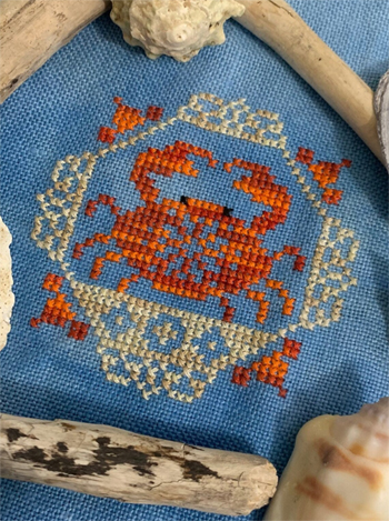 Darling & Whimsy Designs - Quirky Quaker Crab MAIN