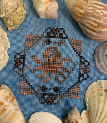 Darling & Whimsy Designs - Quirky Quaker Octopus MAIN