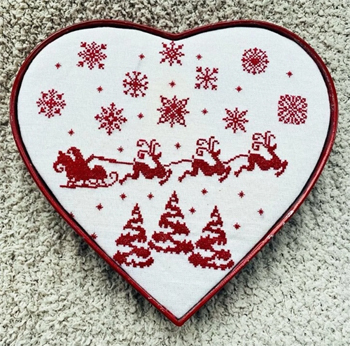 Keslyn's - Santa's Heart MAIN