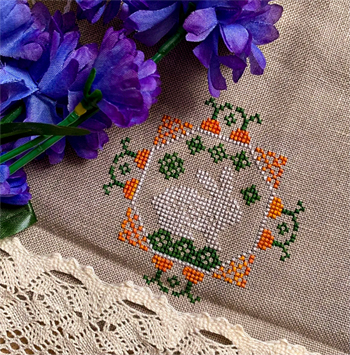 Darling & Whimsy Designs - Quirky Quaker Bunny MAIN
