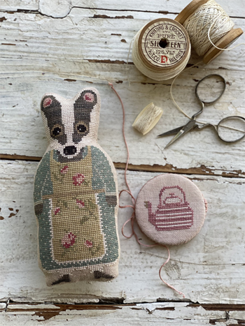 Stacy Nash Designs - Animal Crackers British Series - Clovis MAIN