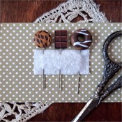 Puntini Puntini Counting Pins - More Chocolate THUMBNAIL