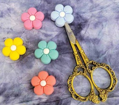Point Protectors - Pretty Daisy MAIN