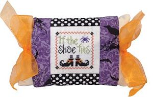 Pine Mountain Designs - Tie One On - If The Shoe Fits MAIN