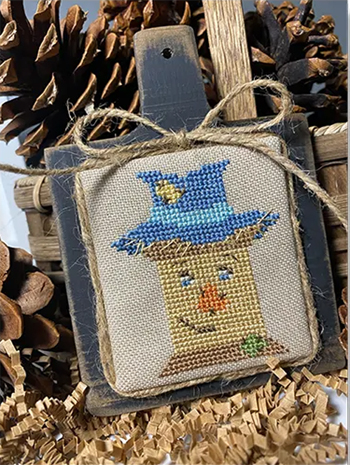 Crafty Bluebonnet Designs - Autumn Spool Series - Scarecrow Spool MAIN