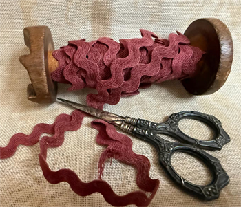 Dames of the Needle - Rick Rack 1/2" Sweeney Red MAIN