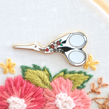 Flamingo Toes Needle Minder - Embroidery Scissors MAIN