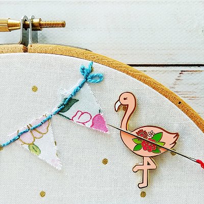 Flamingo Toes Needle Minder - Floral Flamingo MAIN