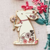 Flamingo Toes Needle Minder - Floral Bunny THUMBNAIL