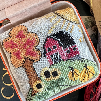 Luhu Stitches - Seasonal Pin Cushion Collection - Pumpkin Farm Pin Keep MAIN