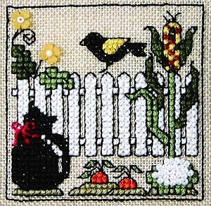 The Sweetheart Tree - Teenie Tweenie 172 Itty Bitty Kitty Garden MAIN