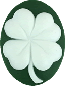 Kelmscott Designs Needle Minder - Luck MAIN