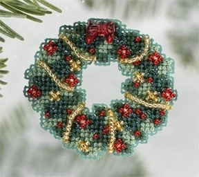 Mill Hill Winter Holiday 2006 Ornament - Holly Wreath MAIN