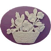 Kelmscott Designs Needle Minder - Pansies MAIN