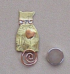 Puffin & Company Magnetic Needle Nanny - Kitty MAIN