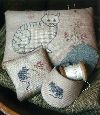 Stacy Nash Primitives - Cat & Mouse Pinkeeps & Slipper MAIN