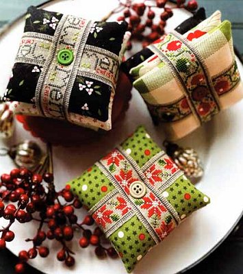 Hands On Design - That's A Wrap - Christmas Collection HD-323 MAIN