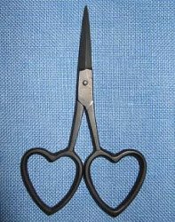 Love Scissors (Primitive Heart) 4" MAIN