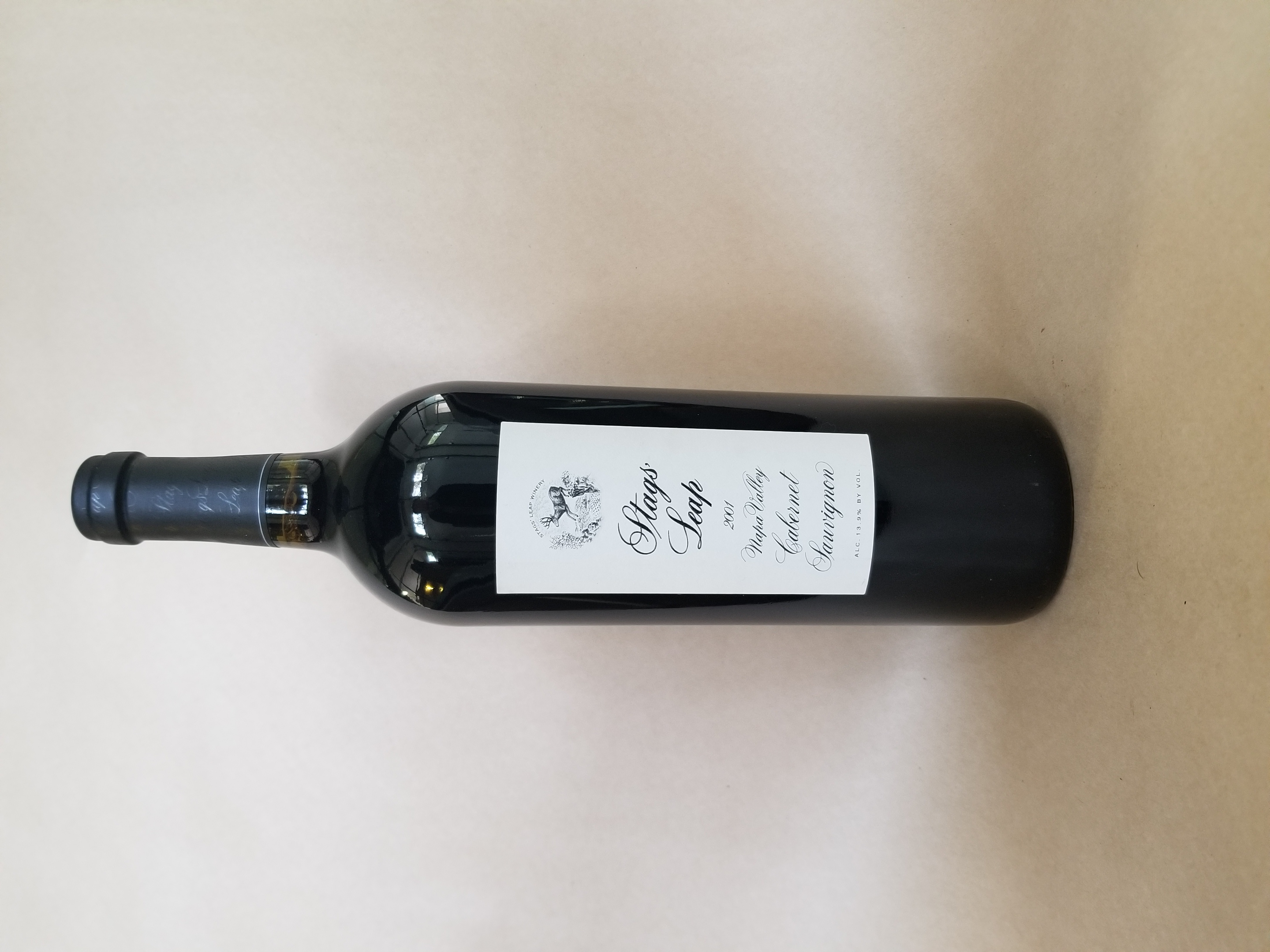 Rare Wine: Stags' Leap Cabernet Sauvignon, Napa Valley, USA 2001 LARGE