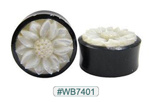 WB7401 Black Horn Plug with White Shell Flower MAIN